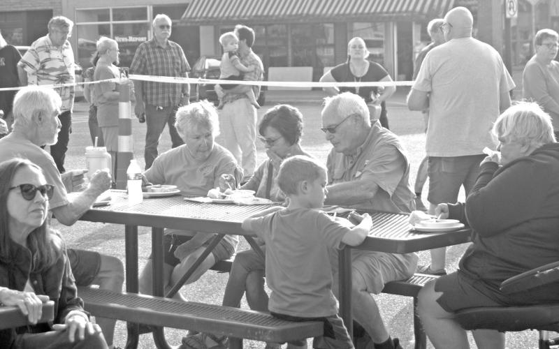 The Columbus Day Bean Feed is a great place to visit with friends and make new acquaintances. The line at this years bean feed wrapped around and down Pennsylvania.