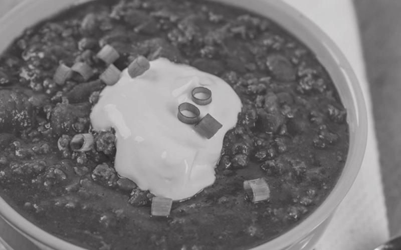 Vegetarian or vegan chili soup