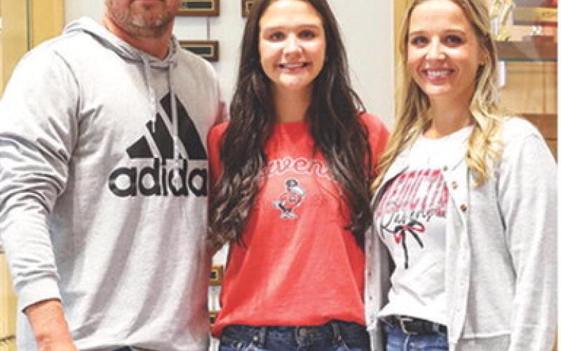 Helms signs with Benedictine