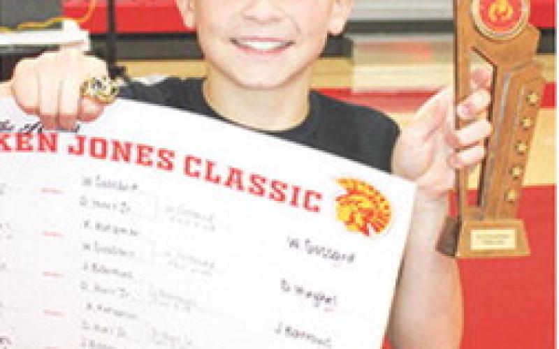 Pittsburg Wrestling Club’s, Wesley Gossard, was chosen as an Outstanding Wrestler at the Ken Jones Classic December 22 in Columbus. Wesley won four matches by fall to take the title in the 10U, 73-pound weight class at the CUHS Gymnasium.