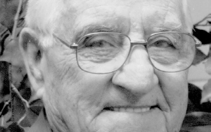 Dale Roberds, 95, Pittsburg