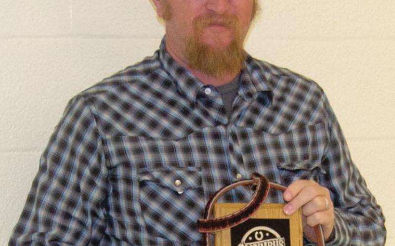 Columbus Saddle Club presents awards