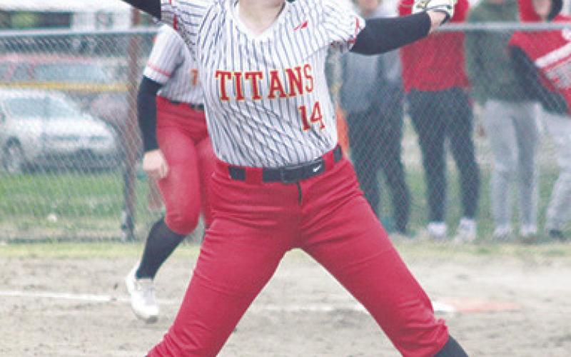 Lady Titans sweep Baxter Springs