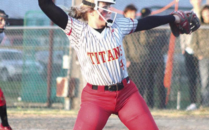Lady Titans sweep Baxter Springs