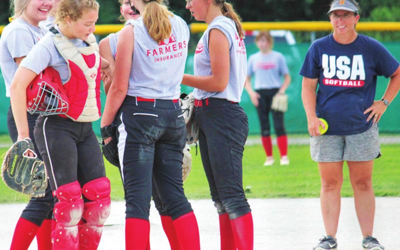 Girls Softball to host movie night