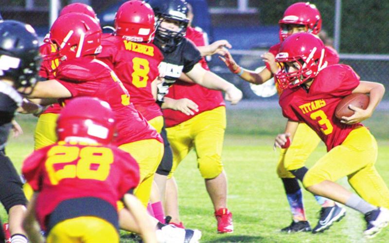 Titan 5th/6th top Raiders, move to 4-0