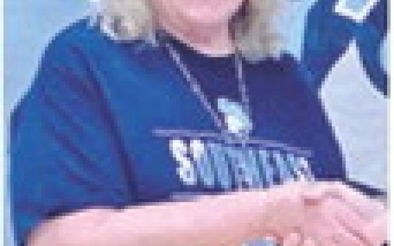 Colleen Renn was recognized on her retirement from USD247 after 19 years. She also received a Customer Service Award.