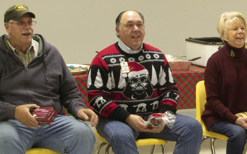 Door prizes were drawn with a game which allowed newly drawn winners to exchange previous winners’ prizes.