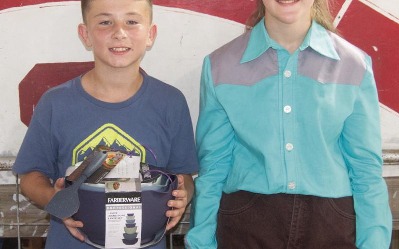 Grand Bread sponsored by Derek and Christina Holmes went to Hunter Davis Spring Valley Sparklers.