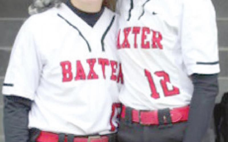 Titan golfers withstand rain at shortened meet