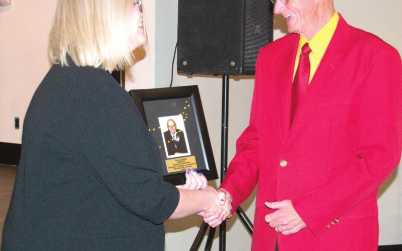 Tom Pryor receives C of C Chris Award