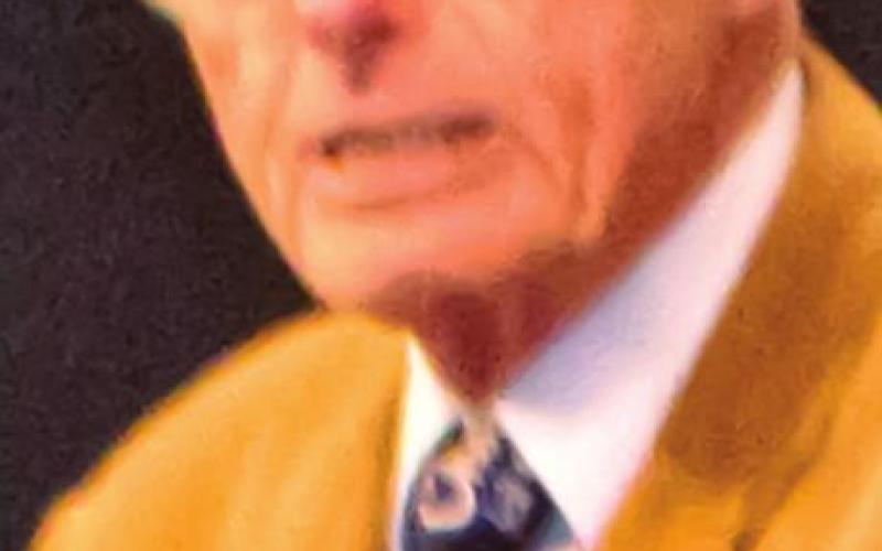 Tom Goettel named to Educator Hall of Fame