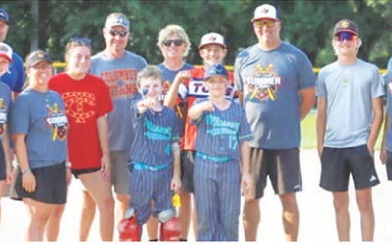 Locals on 10U winning Makos team