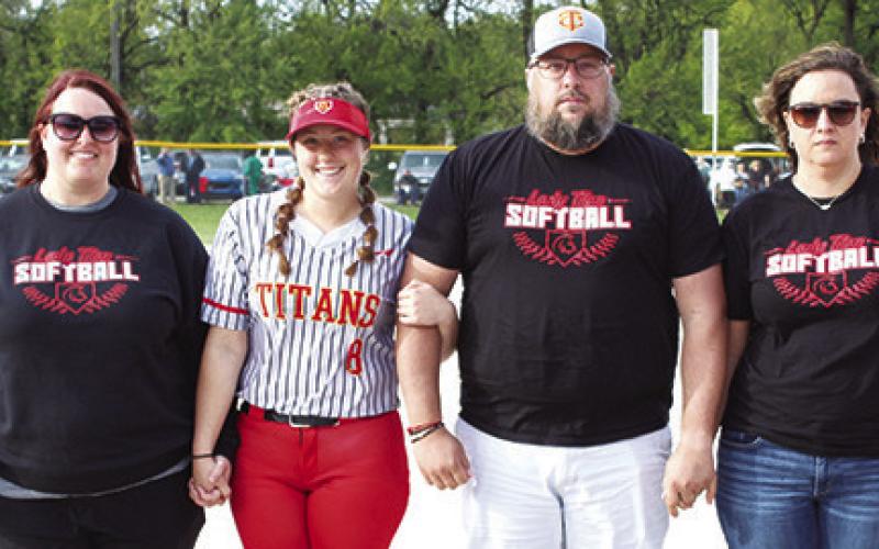 Lady Titans recognize seniors