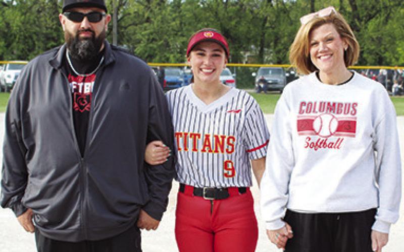Lady Titans recognize seniors
