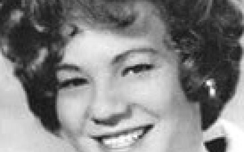 Lois Evelyn Kimberlin, 71