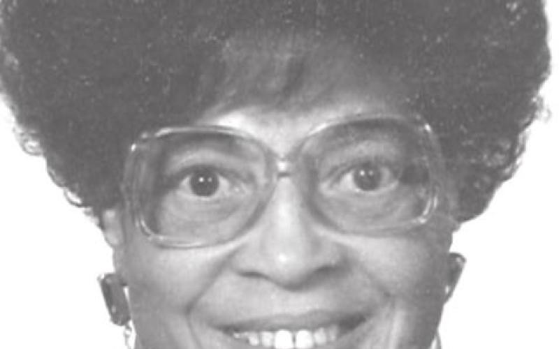 Leona Lindsey, 100, Oswego