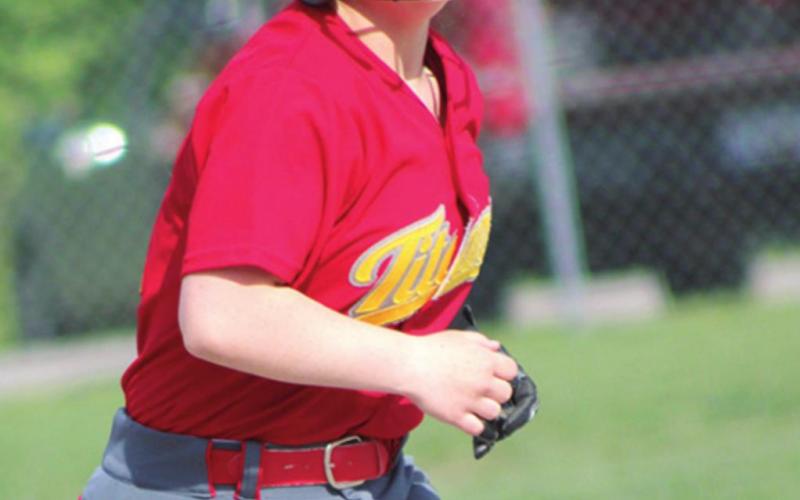 Lady Titans dominate JV tourney