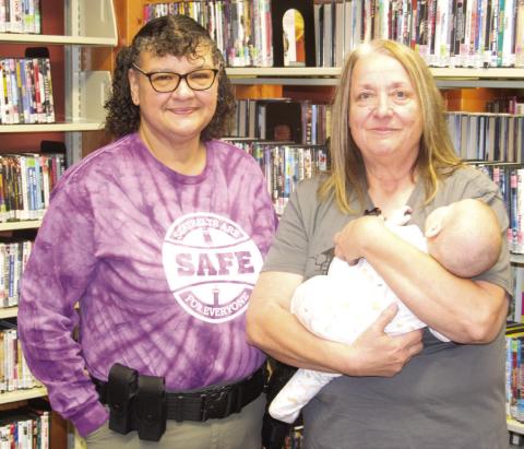 Deputy Sheriff Anne Sharp and Library Director Bonnie Palmer discussed the program at the Saturday morning Family Engagement in public libraries. Deputy Sharp talked on the proper use of car seats for children.