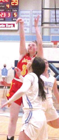 Lady Titans get finale win at SE