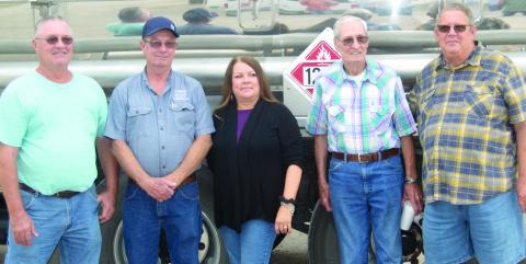 Several Farmer’s Coop retirees attended the retirement luncheon of Jeff Watkins including David Bowin, Watkins, Machelle Shouse, Doyle Crain and Tandy Auman. Crain began in 1965.