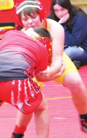 Central begins wrestling season