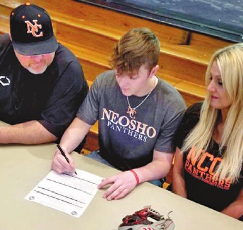 Williamson signs with NCCC