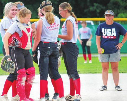 Girls Softball to host movie night