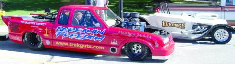Scott Draeger brought Screamin Freedom, an S10, 535 BBC an IHRA World finalist in 2022. He also brought Bonnie’s Revenge, 1927 Ford Roadster 468 BBC that has raced in the Nostalgia Race Series. Draeger also brought a 1971 GMC Sierra in memory of Rick Draeger. Rick Draeger purchased the GMC new and after an ownership change or two (still within the Draeger family) the truck now is a part of Scott’s classic car collection. Below Scott Draeger brought his vehicles to Columbus in this trailer set up.
