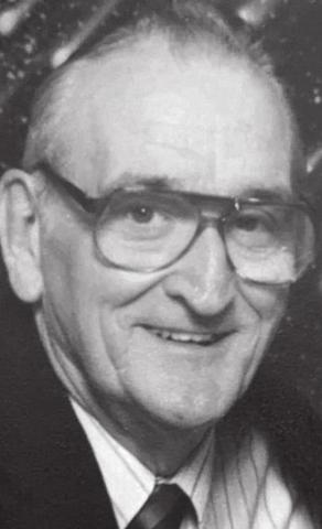 Darrell Smokewood, 92, Weir