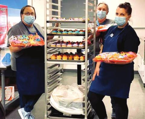 Southeast Elementary cooks Tammie Taylor