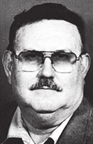 Larry D. Dalton, 82, Oswego