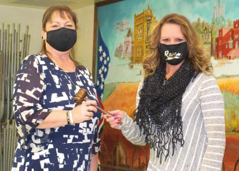 Sonja Duley will be taking the helm of the Chamber of Commerce for the upcoming year. Outgoing president Kari Soper passed the gavel to Duley recently. Soper will remain on the Chamber board through December 2021.