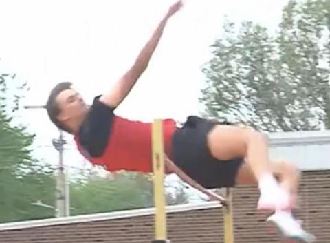 Ungeheuer breaks CUHS high jump record