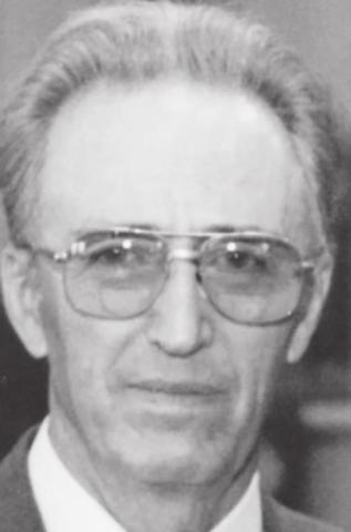 Kenneth Rippel, 99, Weir