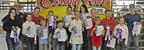 Ribbons were awarded in the 4-H, FFA and Heritage Youth Association poultry classes. Photo by Jadeyn Ivey.