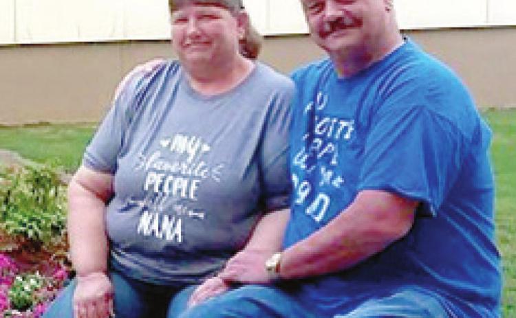 A pulled pork fundraiser is planned for Sherry and Randy Ewen Wednesday, June 30. Funds will be used to aid with finances and medical expenses. Courtesy photo.