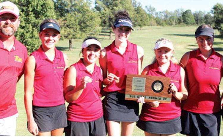 Lady Titan Golf 4A state bound