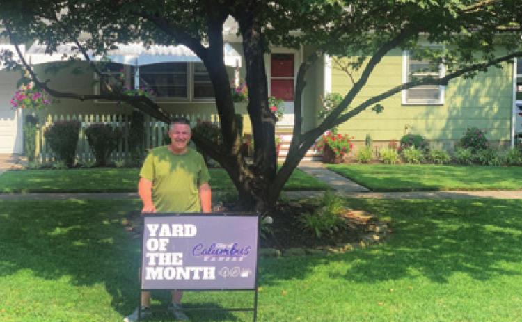 Columbus yard of the month winner