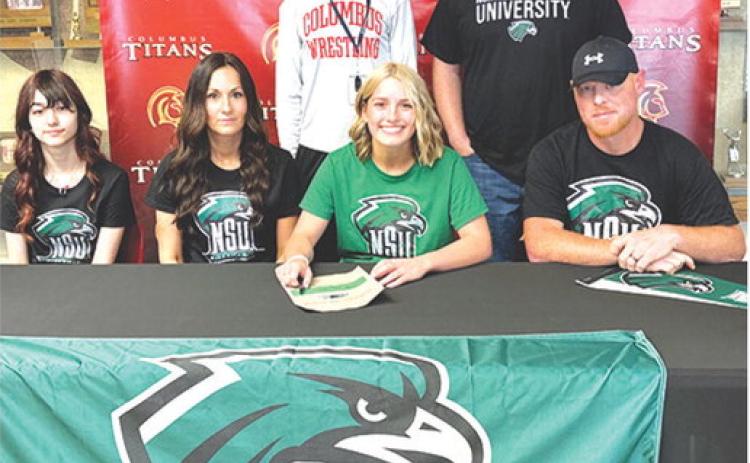 Collingsworth signs to wrestle at NSU