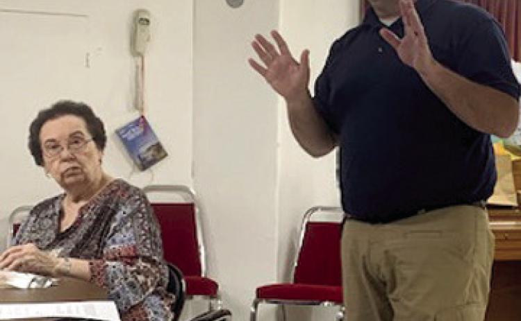 Sheriff speaks to Retired School Personnel