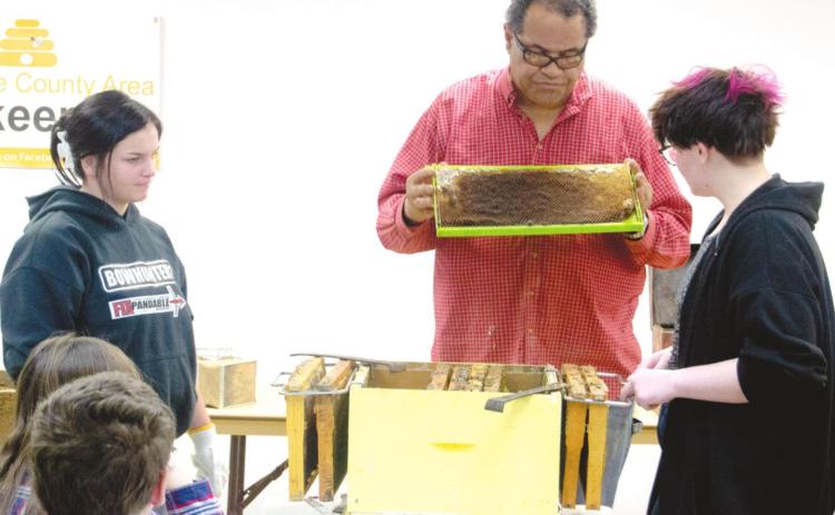 Beekeeping meeting held Saturday