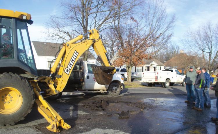 Water leak quickly repaired by city