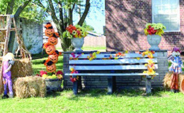 Members of the Baxter Springs American Legion Auxiliary, Sharon Day, Sharon Judd, Vicki Eldridge, Sherri Shackleford, Dianna Warnock, Stephanie Bronke and Connie Martin decorated the Post for fall. Courtesy photos.