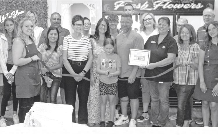 A large turnout of members of the Chamber of Commerce welcomed Nate and Casey Long to the business community on Friday.