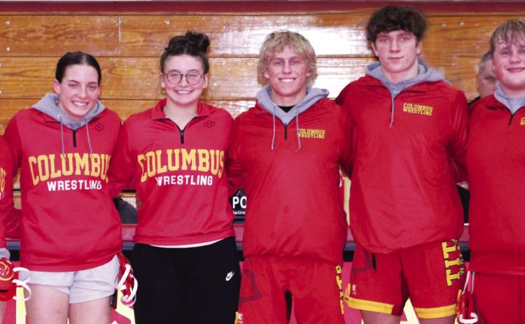 Titans win Senior Night duals over LC