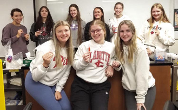 LCC classes do DNA experiments