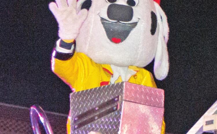 Columbus Christmas parade brings holiday cheer to downtown