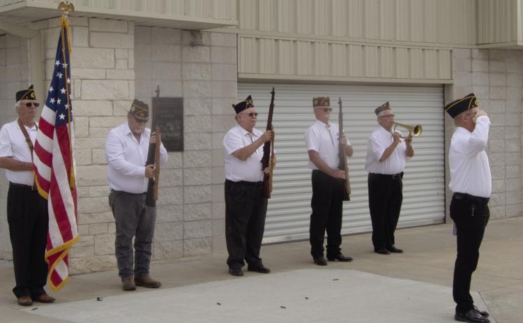 Monday morning members of the Columbus American Legion Post 3 met to honor the veterans who are buried in the Park and Columbus Cemetery as is their tradition on Memorial Day. They also were busy Friday afternoon installing the Avenue of Flags at the local cemeteries.