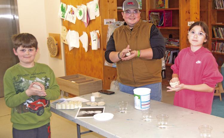 There is always something fun going on at the Columbus Public Library. Recently, a Kid’s Create event was held where youngsters could make “pinch pots”. Those attending included Wilder Roth, Ryker Saporito and Layni Saporito. A second session is planned where the youngsters can paint their creations.